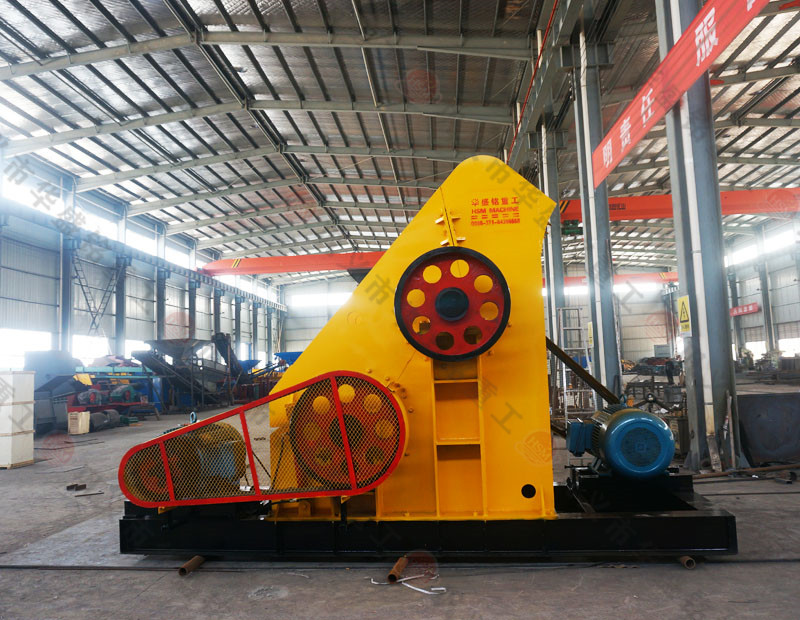 膨潤土雙級(jí)粉碎機(jī)哪個(gè)廠家的效果好？多少錢一臺(tái)